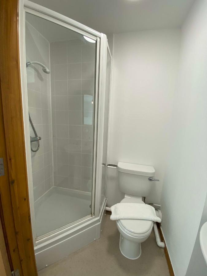 Regency Hall Smart Cheltenham Ensuite Rooms B Exterior photo